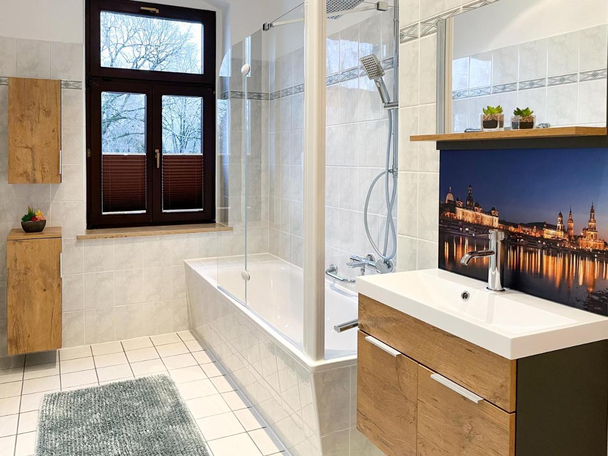 Federtraum Mit Sauna Sehr Gemuetlich, Neu Dresden Luaran gambar